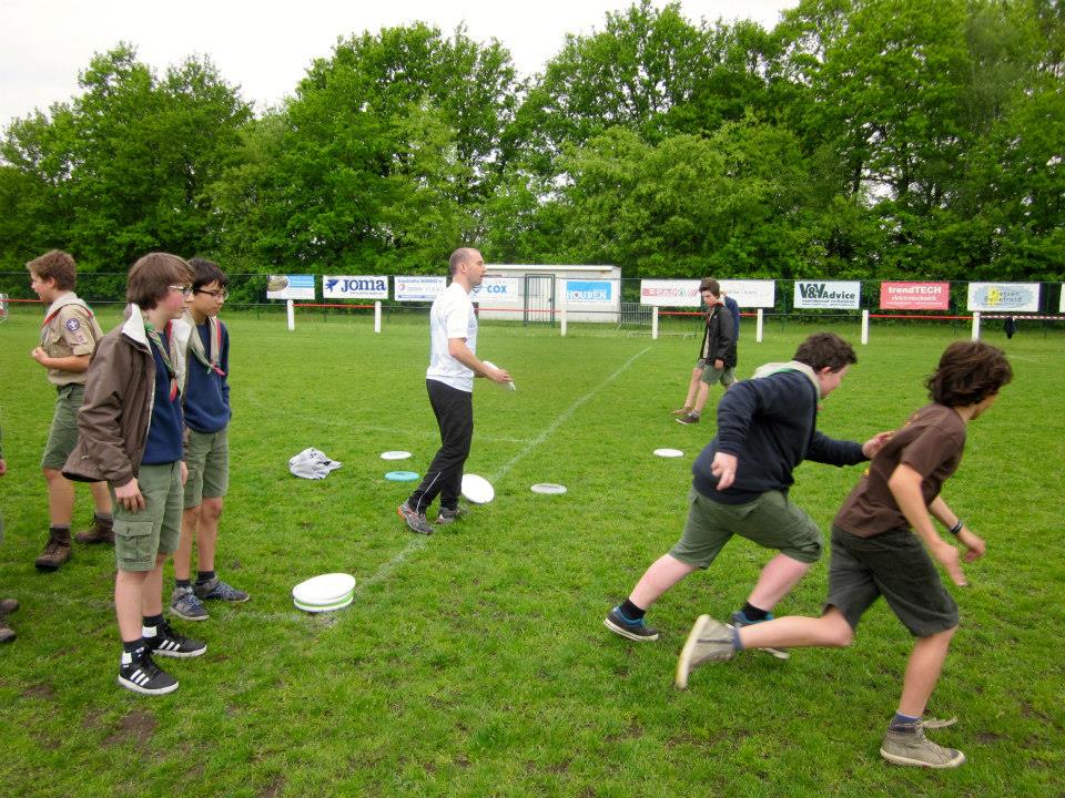 Sint-Martinus den XIIde - Frisbee Initiatie 2013